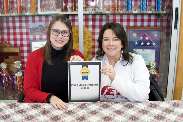 Union Local Elementary Receives Positive Behavioral Support System Award